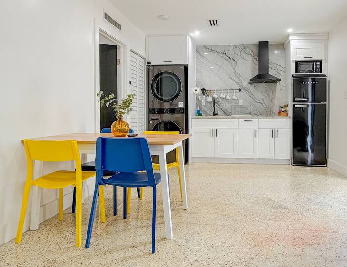Ferienwohnung für 4 Personen, mit Terrasse und Pool sowie Garten - 1