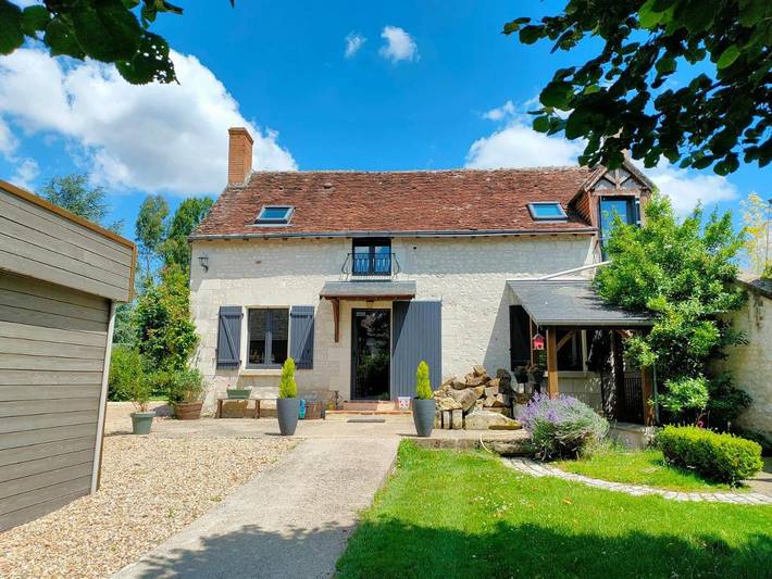 Maison de vacances pour 10 personnes, avec Jacuzzi et Terrasse ainsi que Jardin et Piscine à Sainte-Maure-de-Touraine