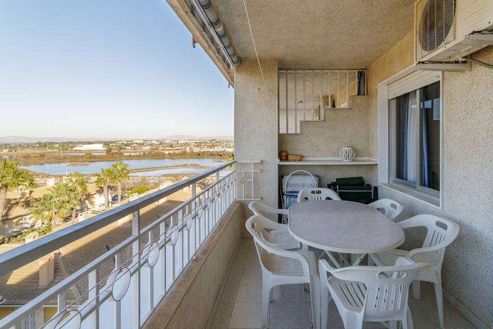 Apartamento entero, Apartamento 'Carmen en Santa Pola' con vistas al mar, Wi-Fi y aire acondicionado in Santa Pola, Costa Blanca