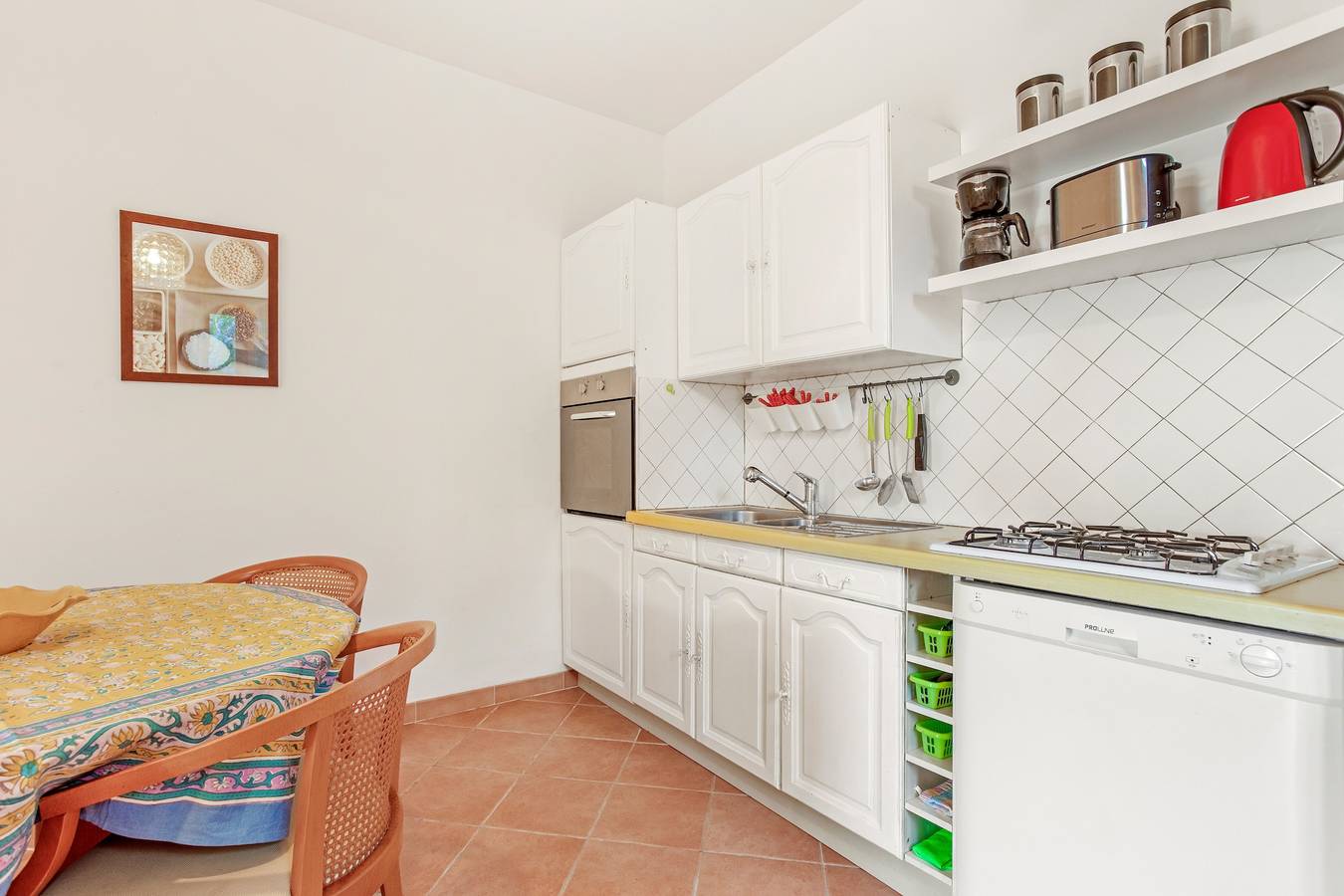 Appartement entier, Appartement 'Bel 4p St-Maxime' avec terrasse privée, jardin privé et Wi-Fi in La Nartelle, Sainte-Maxime