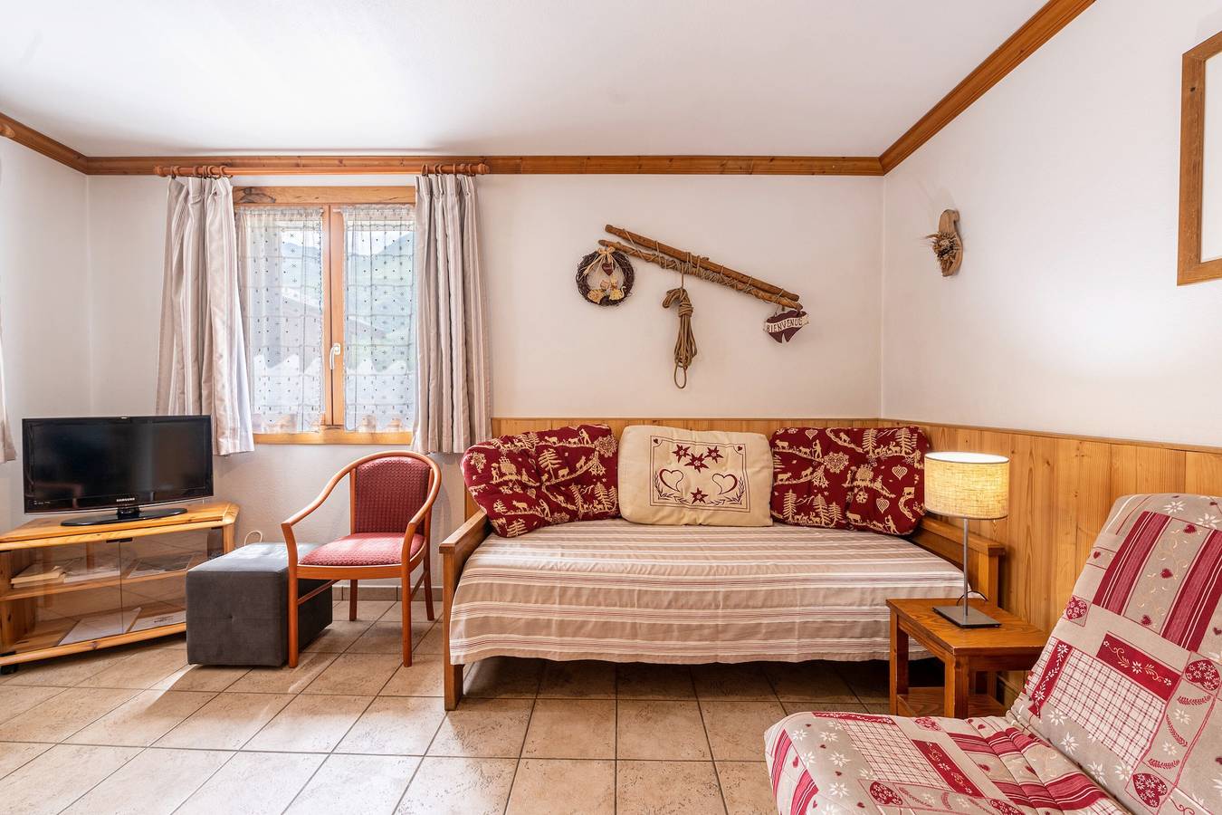 Appartement entier, Appartement 'Chalet Le Choucas N°1' avec vue sur montagne et Wi-Fi in Les Menuires, Saint-Martin-de-Belleville