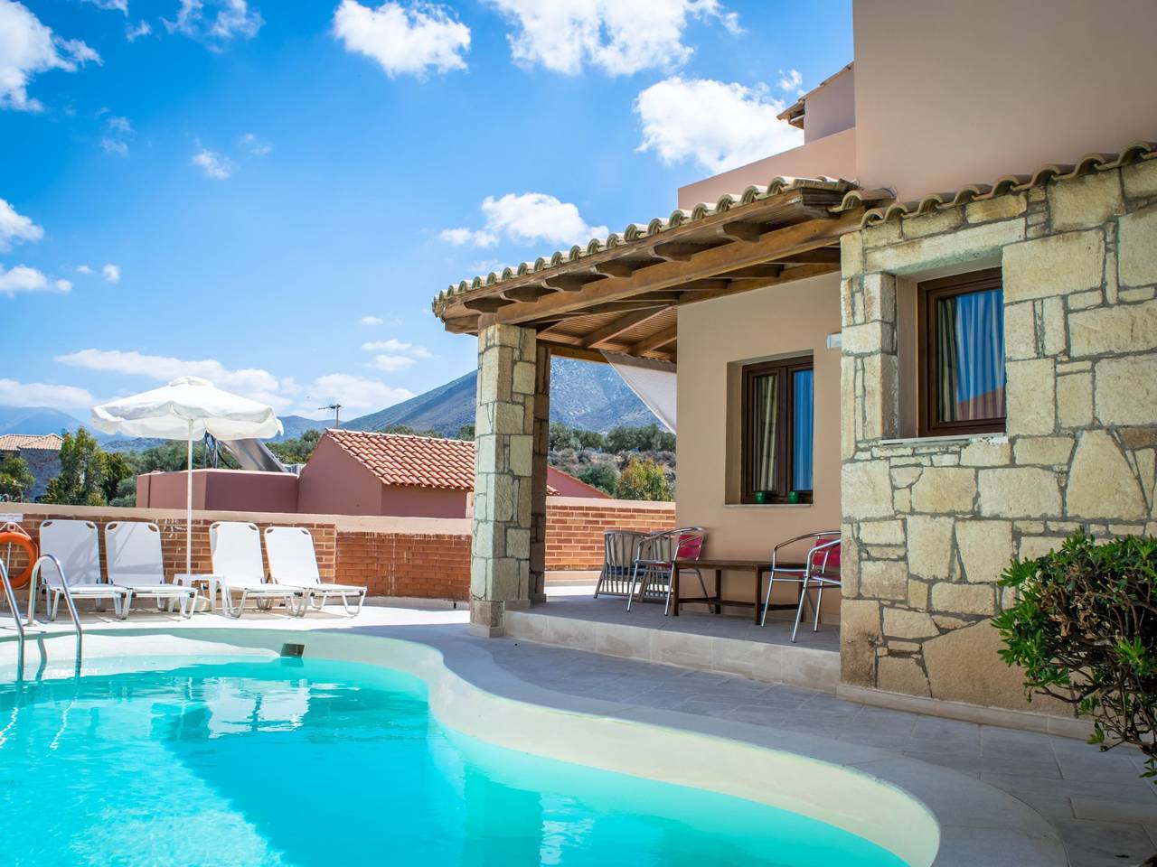Niriides Villas_Nymfe_ 2-Schlafzimmer privater Pool in Iraklio-Heraklion en omgeving