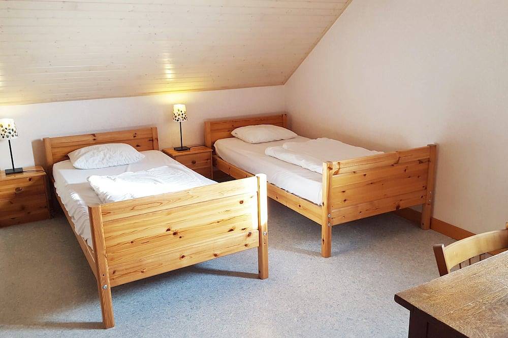 Entre Annecy et Genève dans une ancienne ferme restaurée, Neydens, Haute-Savoie in Neydens, Région de Saint-Julien-en-Genevois