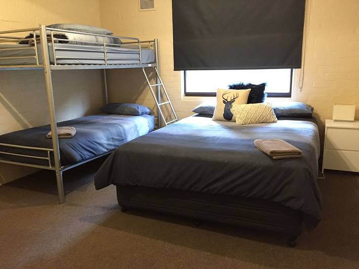 Bed and breakfasts for 25 people, with garden in Victoria