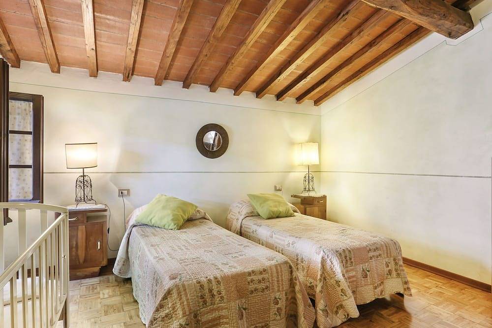 Ganze Wohnung, La Sorgente in Buti, Pisa Provinz