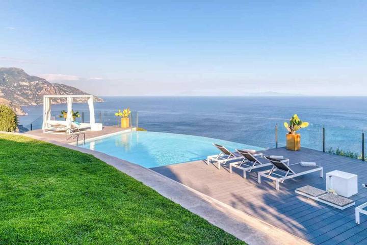 Villa per 8 persone, con Idromassaggio e Piscina nonché Panorama a Sant'Agnello