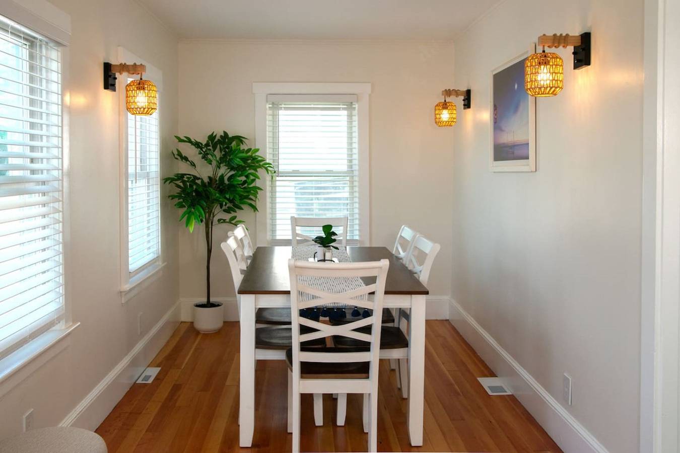 Lakeview Getaway with Hot Tub in Billerica, Merrimack Valley