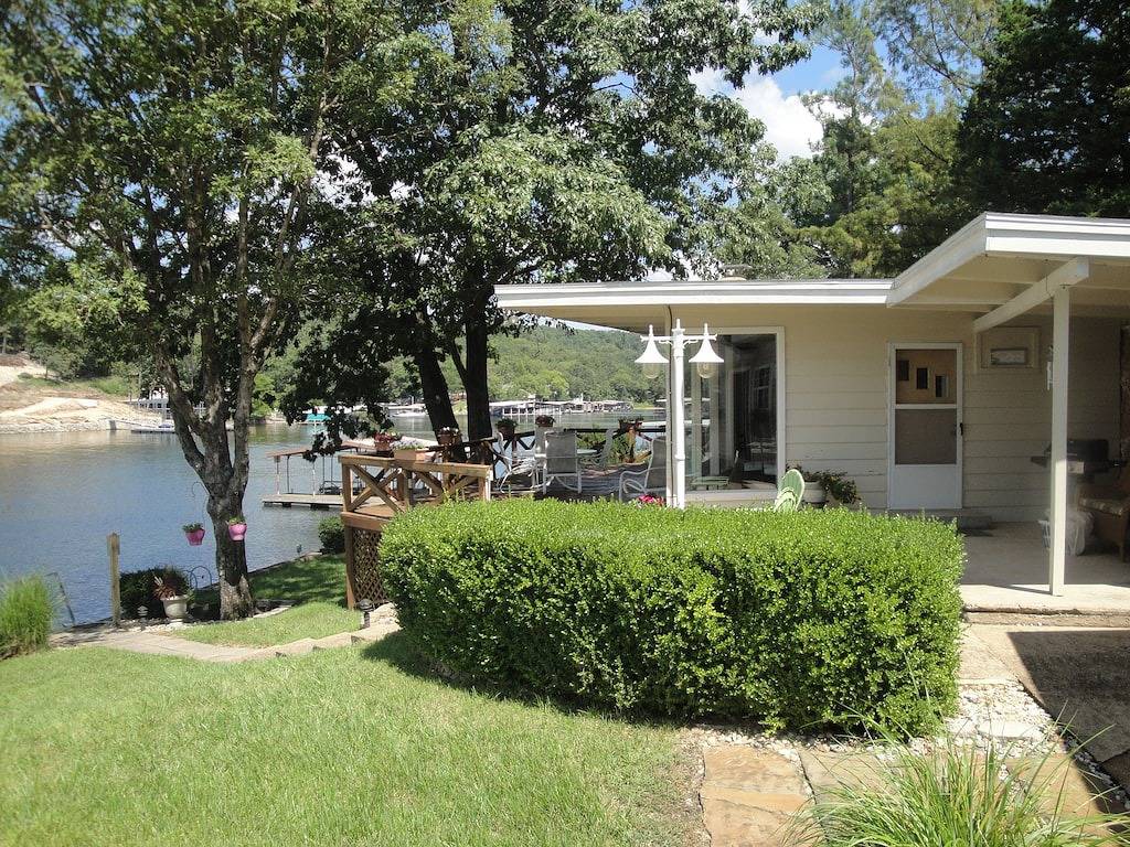 Fantastische Lage, schöne Aussicht auf den See, in Osage Beach auf der 17 Mm in Osage Beach, Lake of the Ozarks
