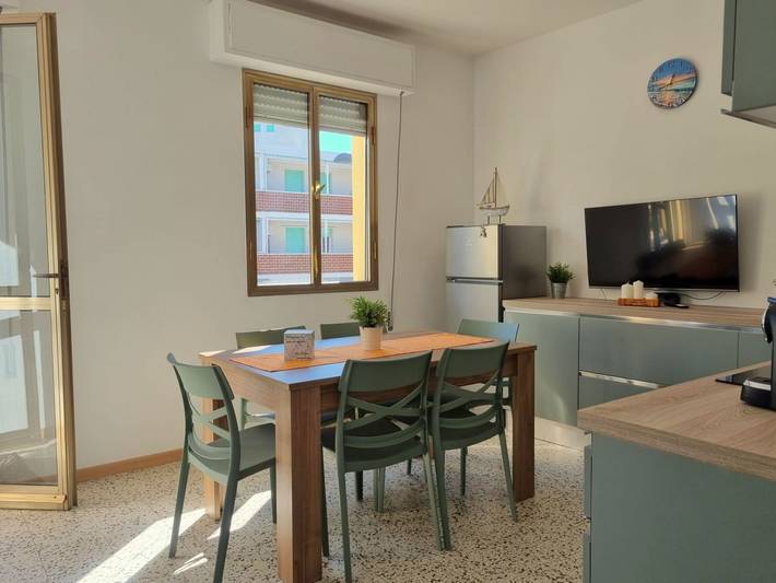 Apartamento vacacional entero, Apartamento de vacaciones para 5 personas con balcón in Lido di Pomposa, Provincia de Ferrara