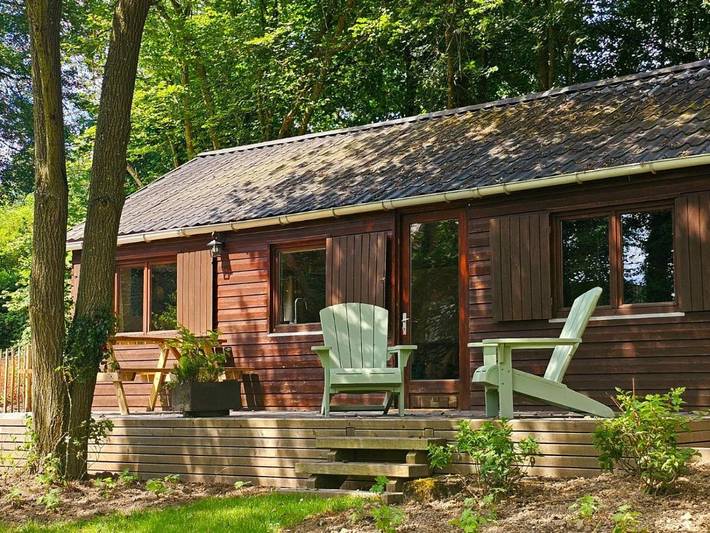 Camping voor 2 personen, with Terras and Tuin as well as Sauna and Uitzicht in Regio Namur