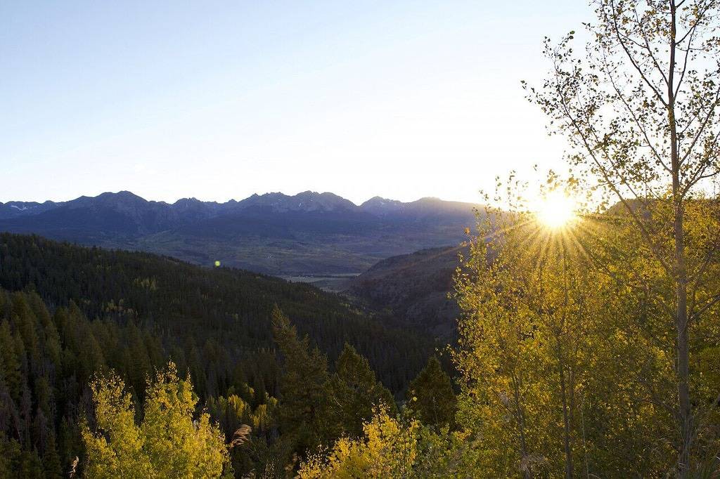 Ganze Wohnung, Pop Art Villa Riverfront | Double Queen Room in Avon, Beaver Creek