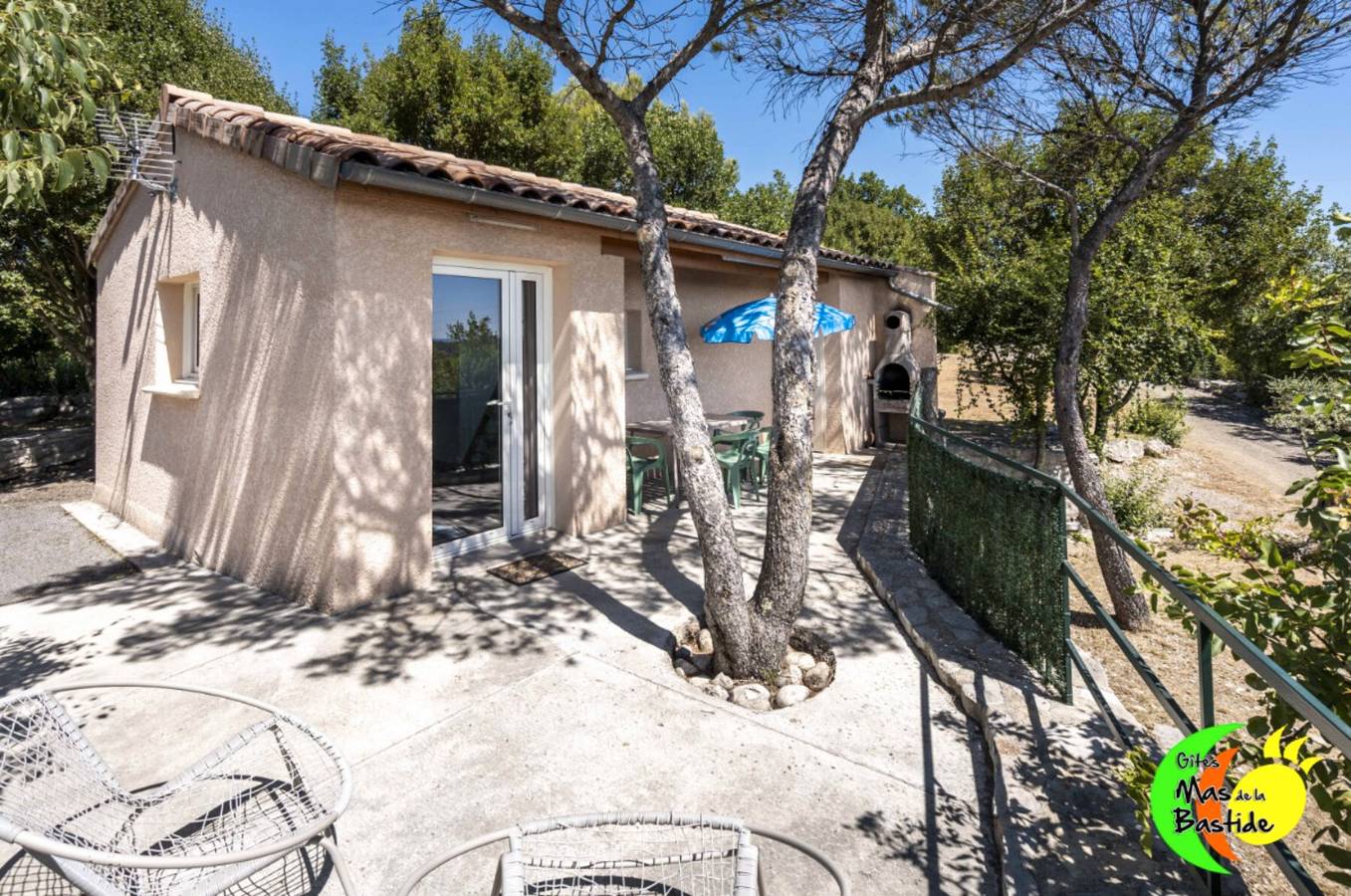 Village Vacances pour 3 Personnes dans Joyeuse, Ardèche