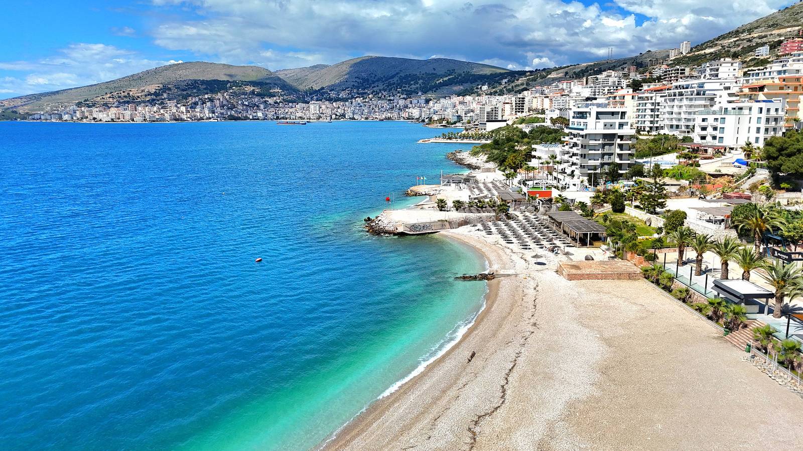 Apartamento inteiro, Apartamento de férias para 5 pessoas com varanda in Sarandë, Vlorë