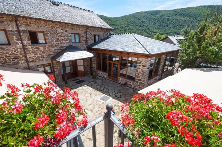 Hôtel pour 2 personnes, avec Terrasse ainsi que Jardin et Vue dans Tremor de Arriba