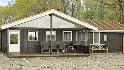 Ferienhaus für 6 Personen, mit Terrasse in Kvie Sø