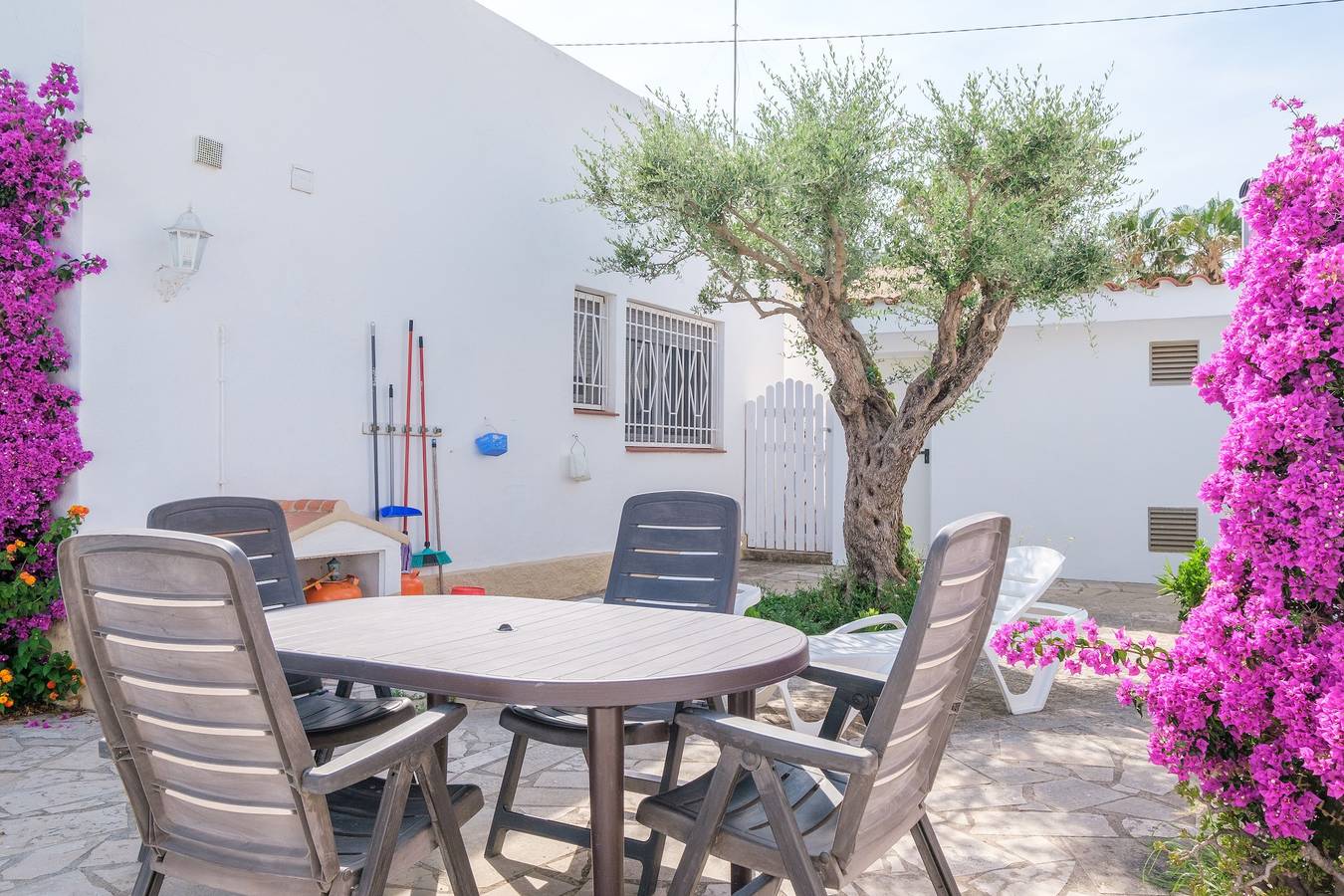 Ferienhaus 'Marblau 1' nahe Strand mit Pool und Wlan in Zona Triador, Vinaròs