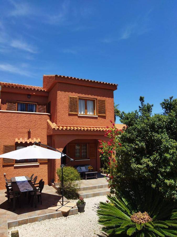Apartamento para 8 personas, con jardín además de vistas y piscina, Se admiten mascotas en Dehesa de Campoamor
