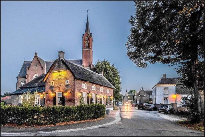Ferienwohnung für 2 Personen, mit Terrasse und Garten sowie Ausblick