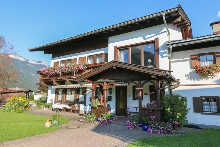 Ferienwohnung für 4 Personen, mit Balkon und Garten sowie Sauna, kinderfreundlich in Waidring - 2