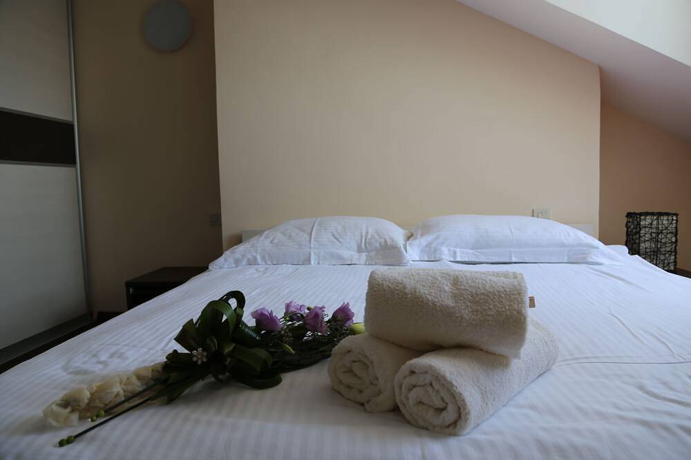 Entire apartment, Dubrovnik Luxury duplex apartement on water front in Dubrovnik, Grad Dubrovnik