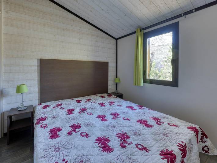 Gîte pour 5 personnes, avec piscine et terrasse, adapté aux familles à Solliès-Toucas - 4
