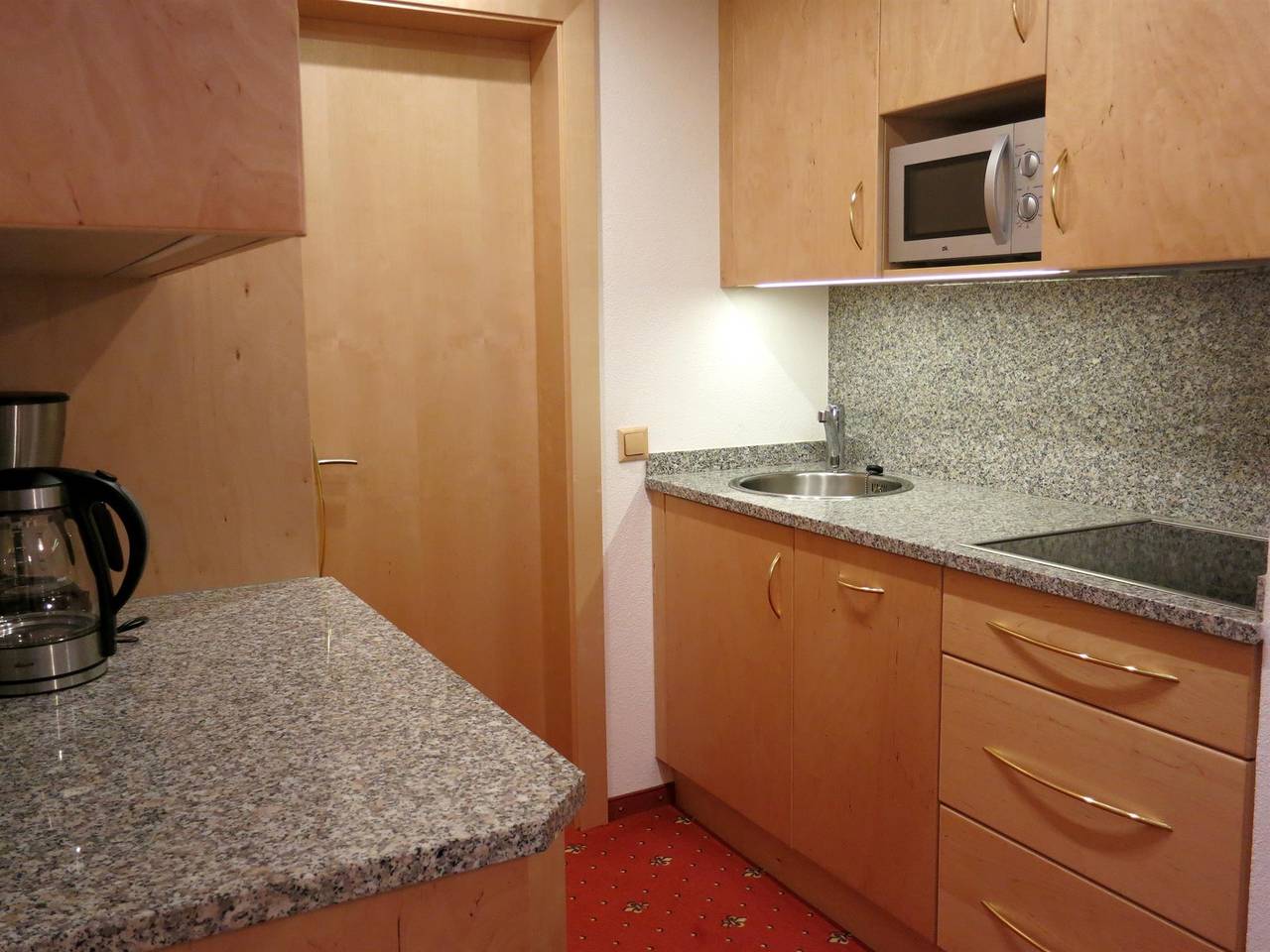 Ganze Ferienwohnung, Doppelzimmer mit Dusche/ Wc/Balkon in Oetz, Ötztal