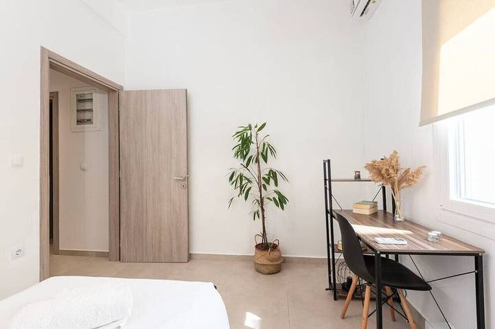 Geheel appartement, Spacious & Luxe 3 Br Downtown in Kos Stad, Kos