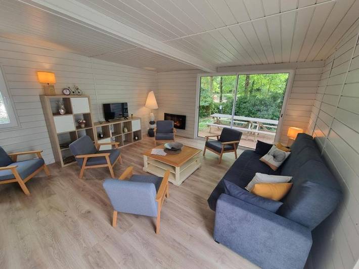Gîte pour 2 personnes, avec Terrasse ainsi que Jardin et Piscine à Saumur - 2