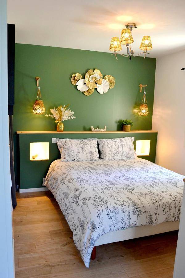 Location de vacances pour 4 personnes, avec terrasse et jardin à Saint-Hilaire-du-Bois