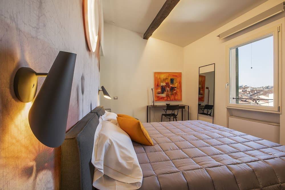 Luxury Guesthouse • Room Santo Spirito • Le Residenze a Firenze in Florence city center, Florence