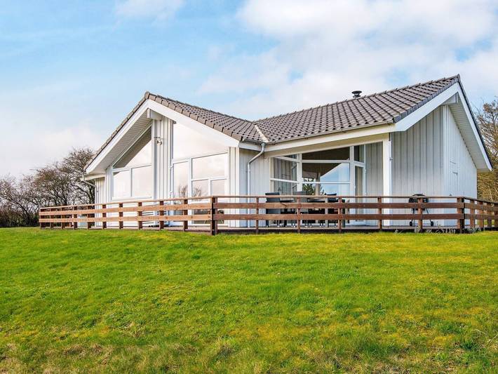 Ferienhaus für 6 Personen, mit Terrasse und Garten sowie Sauna in Nordborg