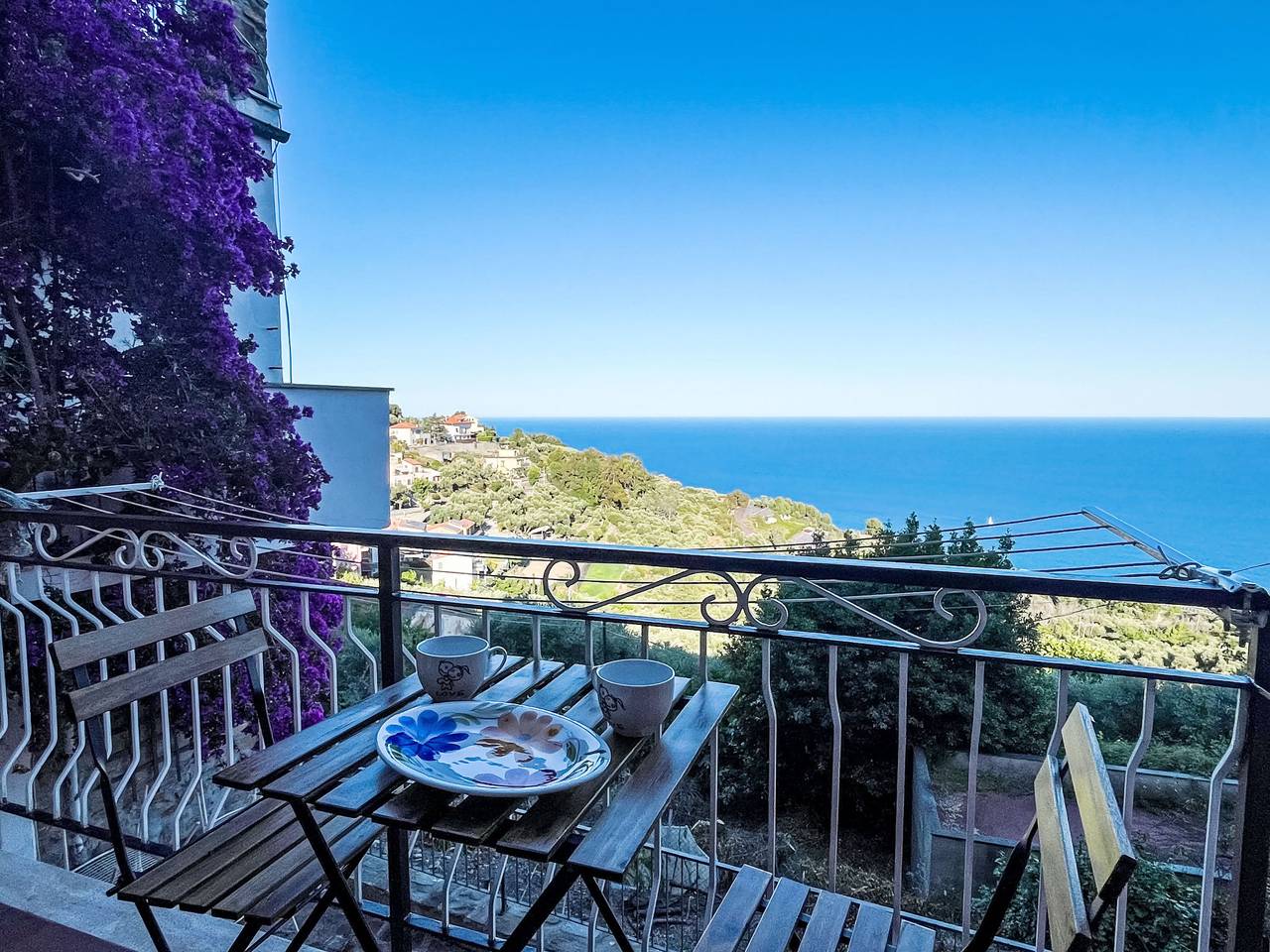 Ganze Wohnung, Risorgimento Apartment in Cipressa, Riviera di Ponente