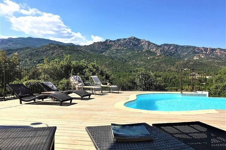 Ferienhaus für 4 Personen, mit Pool und Garten sowie Terrasse - 1