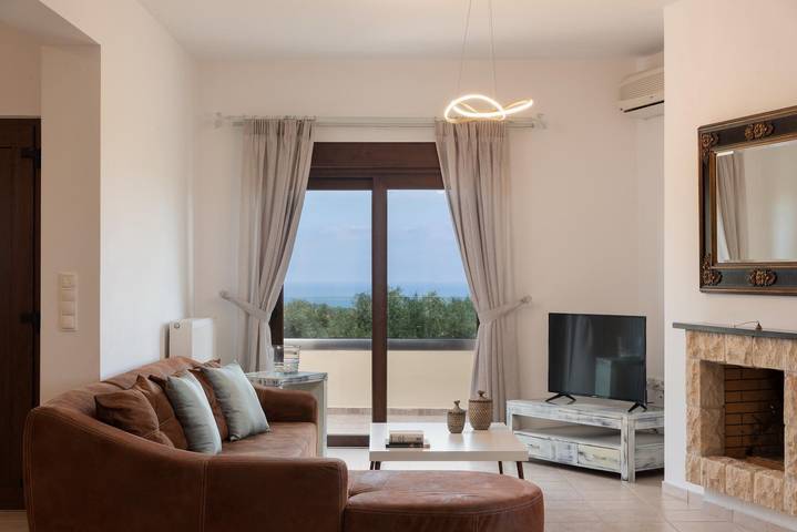 Location de vacances pour 13 personnes, avec vue sur l’océan ainsi que piscine et jardin, adapté aux familles à Réthymnon - 4