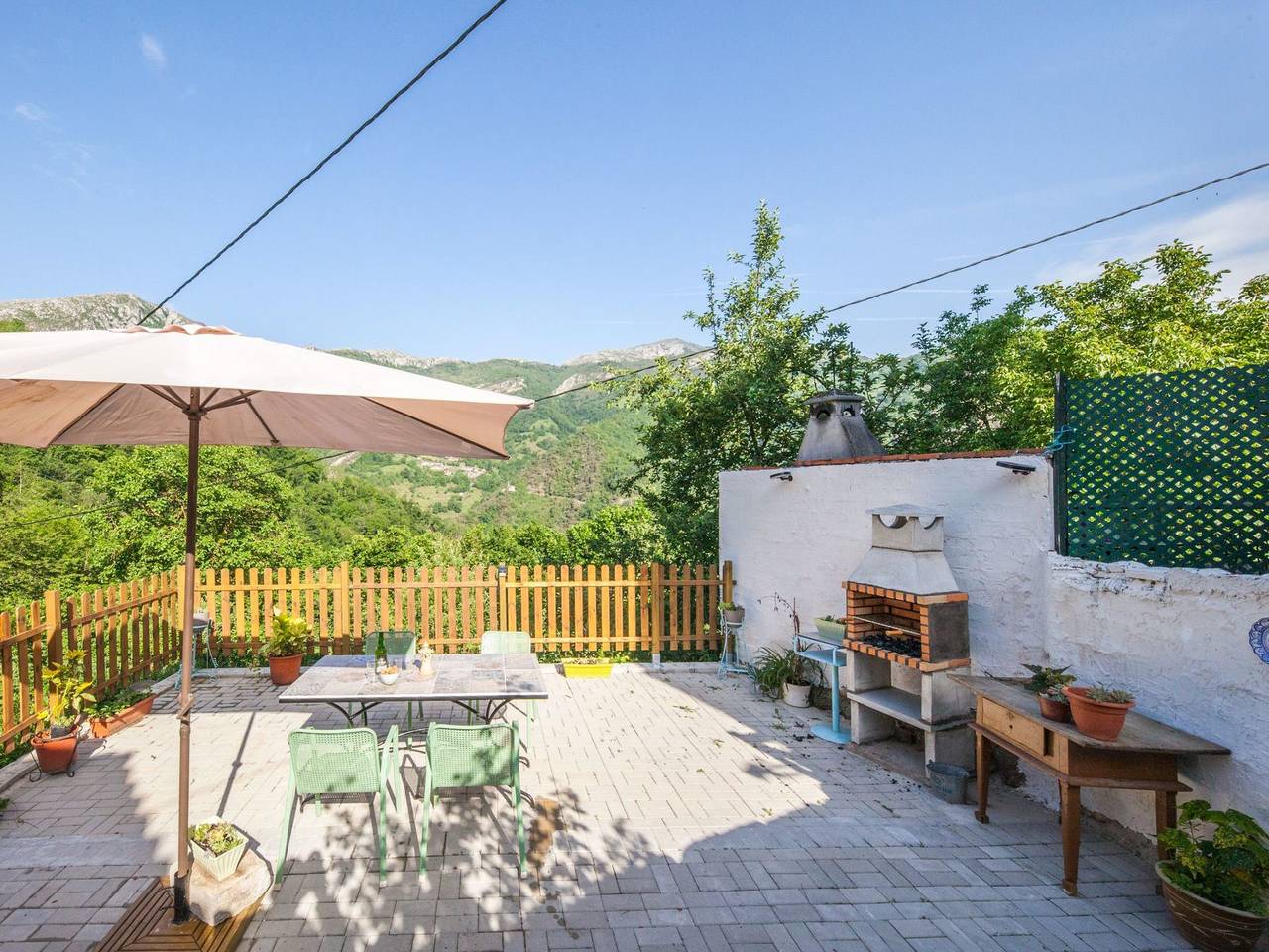 Apartamento entero, Ländliche Wohnung El Carbayu in Proaza, Cordillera Cantábrica