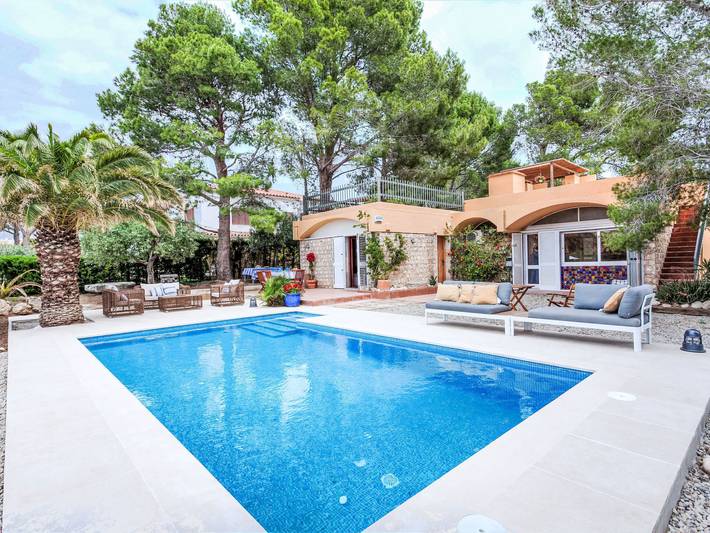 Location de vacances pour 6 personnes, avec jardin et terrasse, animaux acceptés à Calafat - 4