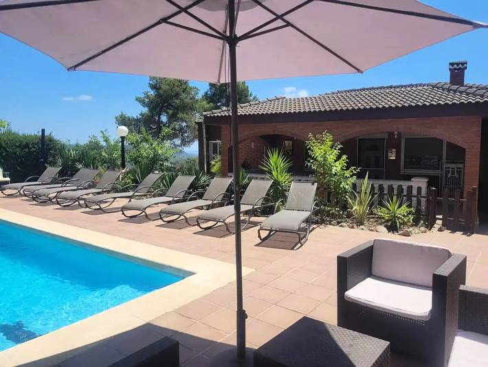 Casa rural para 12 personas, con jardín, Se admiten mascotas en Sitges - 3