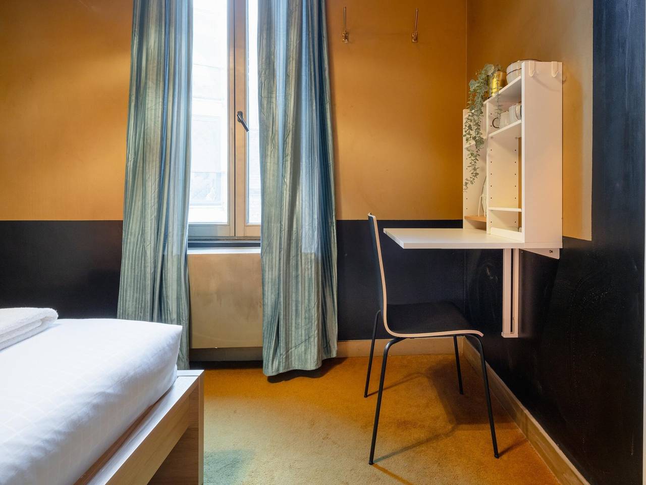Ganze Wohnung, National Street Residence | 1Bbk | Ns | Internet in Antwerpen, Antwerpen und Umgebung