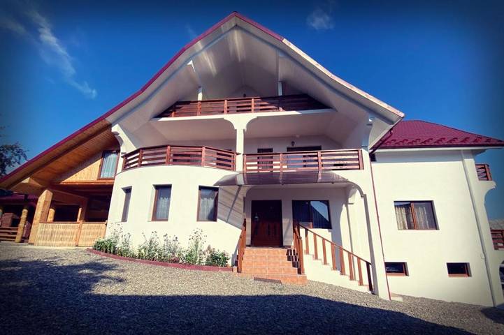 Gîte pour 3 personnes, avec balcon et sauna ainsi que vue et jardin dans Breb - 2