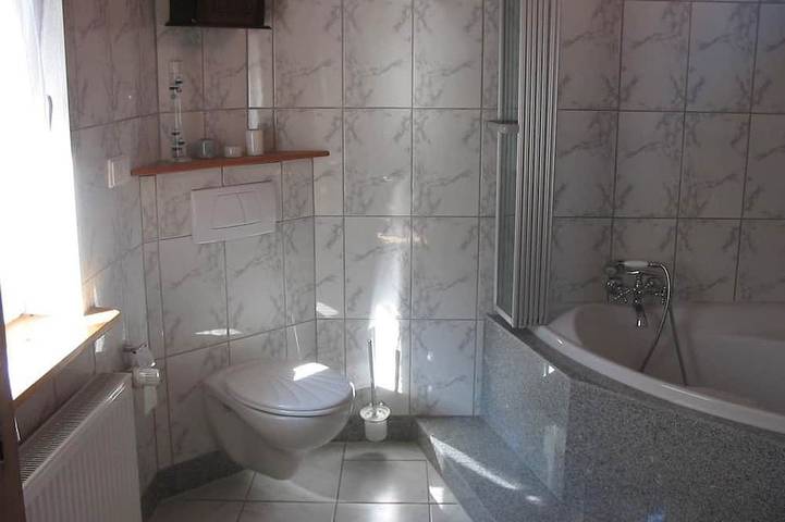 Ferienwohnung für 6 Personen, mit Garten