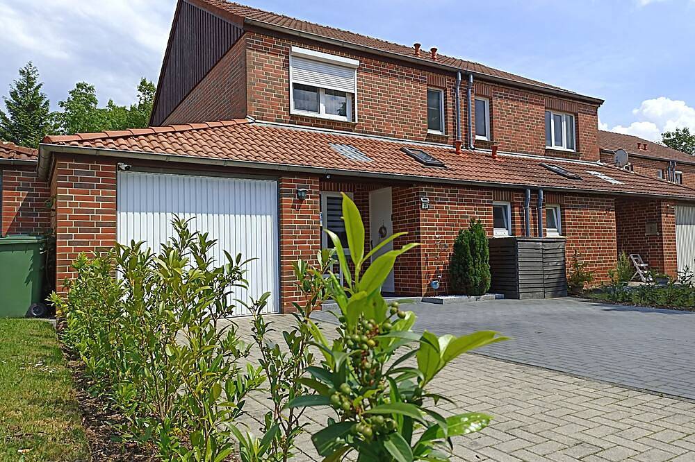 Ferienhaus mit überdachter Terrasse und Garten in Bad Fallingbostel, Aller-Leine-Tal