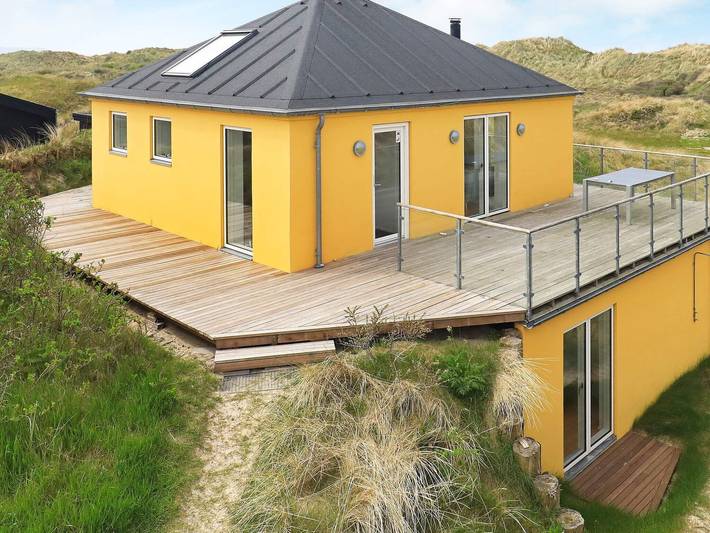 Ferienhaus für 10 Personen, mit Terrasse und Sauna, kinderfreundlich in Tranum Strand