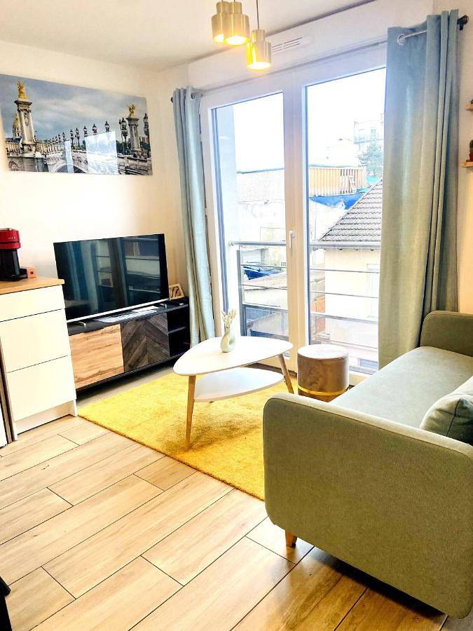 Appartement entier, Apartment in Joinville-le-Pont, Val-de-Marne
