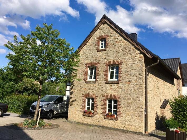Ferienwohnung für 4 Personen, mit Terrasse und Garten in Nettersheim