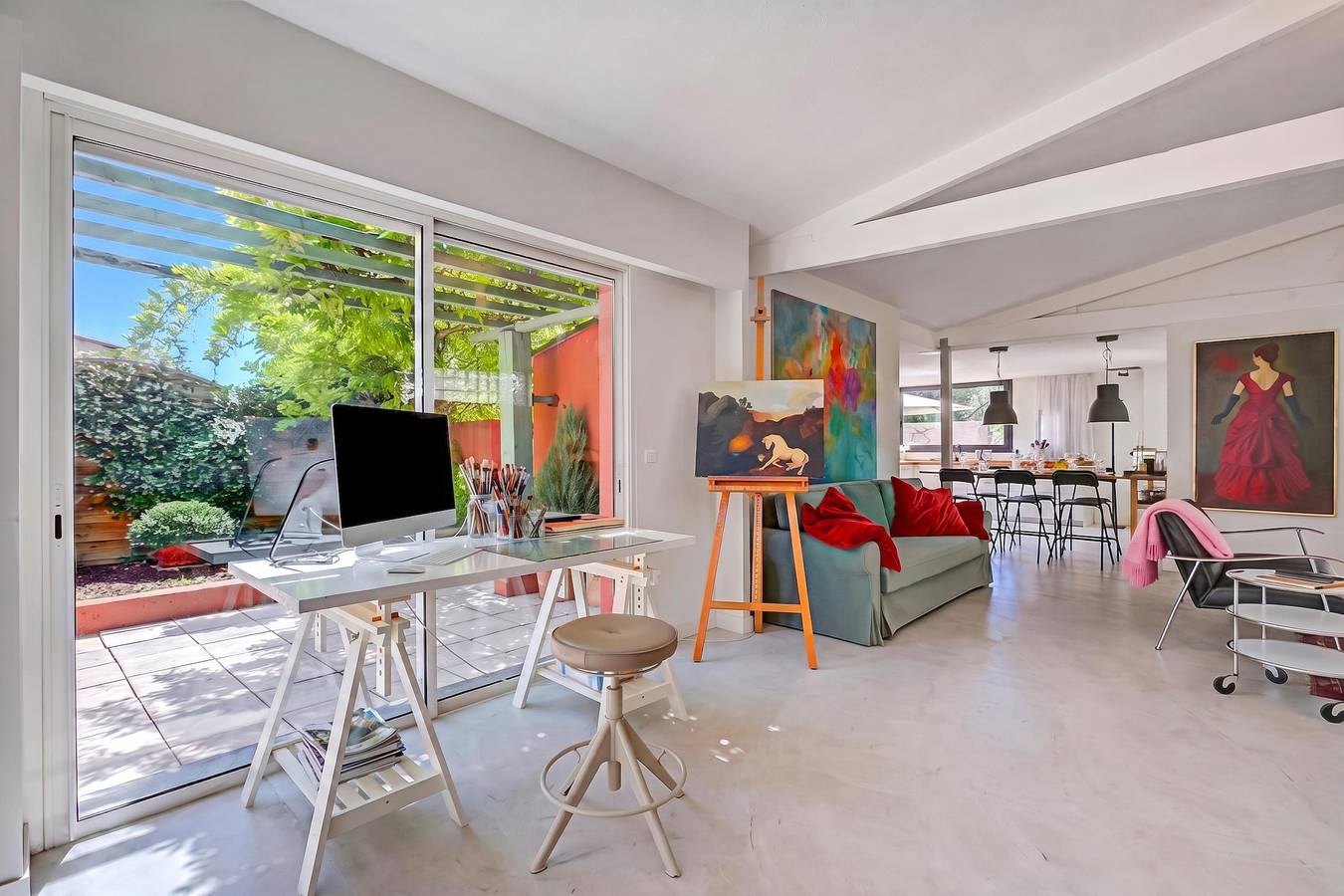 Artful Loft Retreat - Terrace, Parking in Antibes, Mediterranean Coast (France)