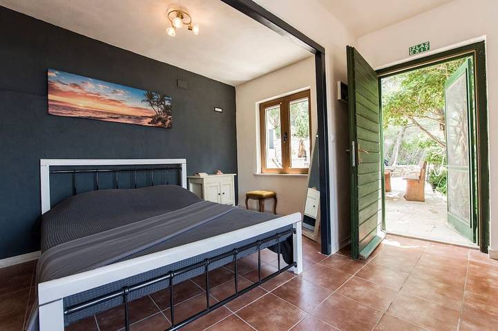 Location de vacances pour 2 personnes, avec balcon ainsi que jardin et jacuzzi en Croatie - 3