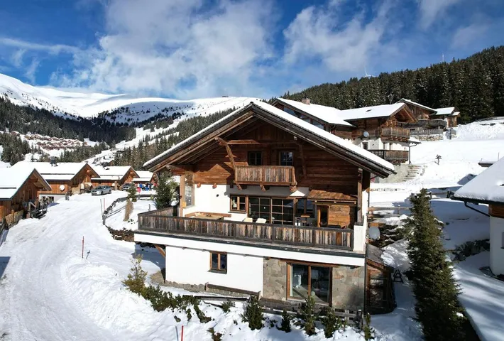 Ferienhaus für 9 Personen, mit Ausblick und Garten sowie Sauna - 1