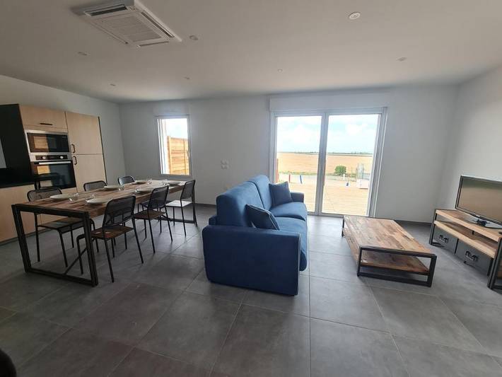 Location de vacances pour 6 personnes, avec piscine ainsi que terrasse et vue à Saint-Michel-en-l'Herm - 2