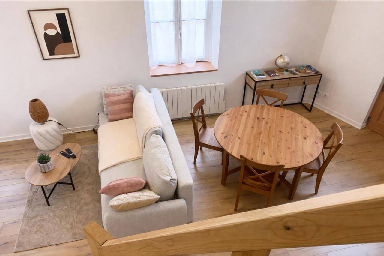 Appartement entier, Escapade Cosy à Auxonne - Coin Nuit en Mezzanine in Auxonne, Région de Dijon