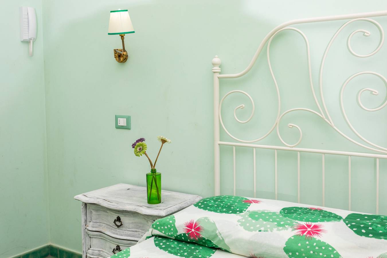 Bed and Breakfast 'Luna' con Vista Mare, Piscina in Comune e Wi-Fi in Calatabiano, Catania e dintorni